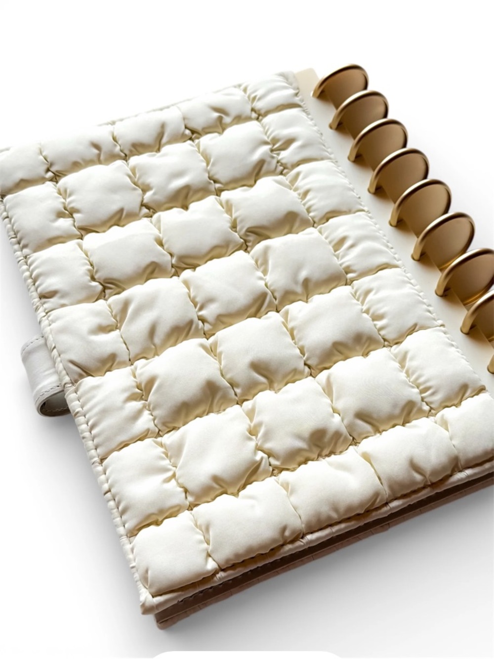 Daily Grind Apres-Ski quilted planner cover, metal disks, and dividers - Picture 8 of 11